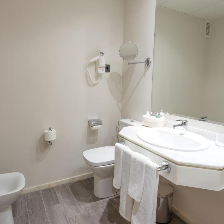 DWO Urban Granada - Double or Twin Room - 7