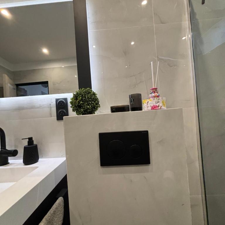 Luxury, newly renovated, 2-room apartment, Banana - Deluxe Apartment mit 1 Schlafzimmer - 24
