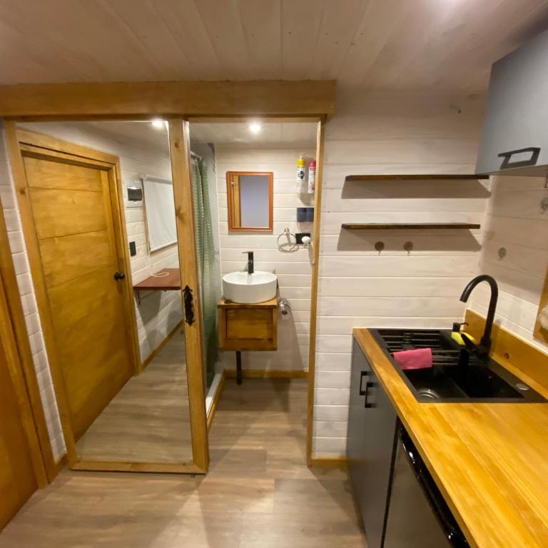 Kuyen Hostel & Tiny Houses - Mobile Home - 10