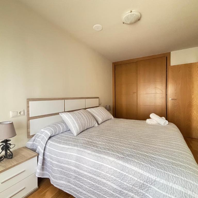 Desconectaengalicia Pinamar con piscina y parking, 50m Playa Silgar - Apartamento de 1 dormitorio - 4
