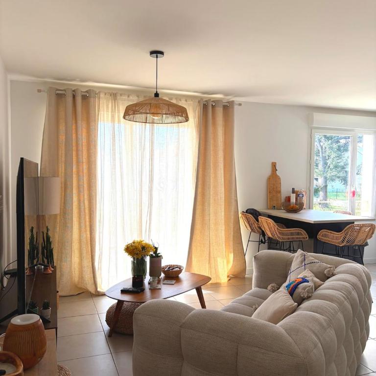 Cozy Home - One-Bedroom Apartment - 1