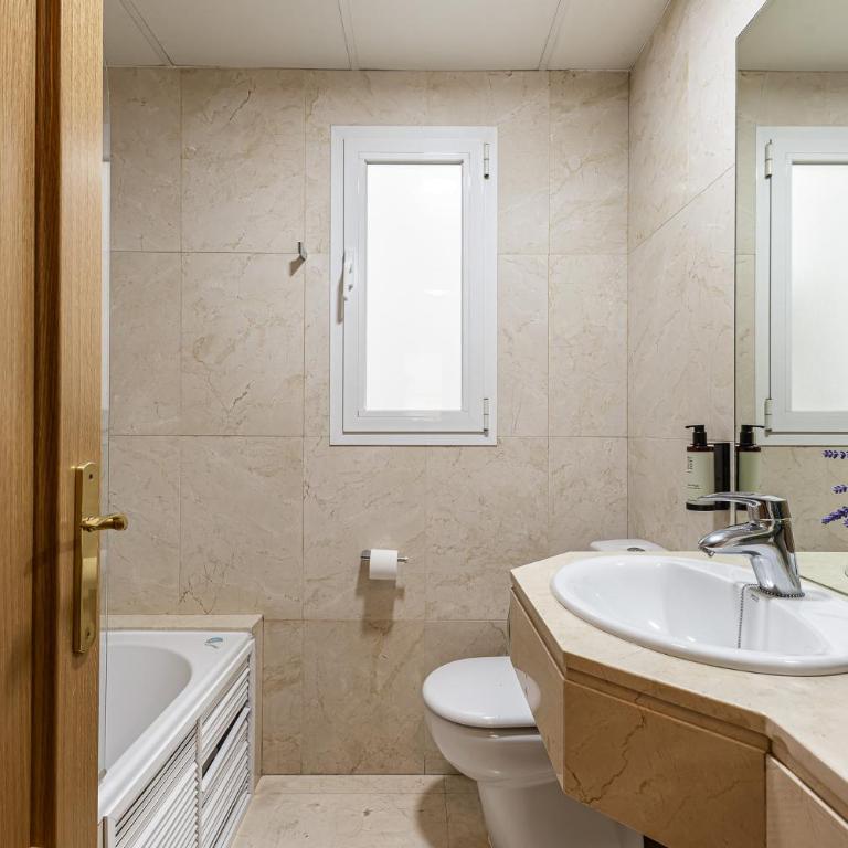 Waou Chamberi I - Alquiler Corta Duración - Apartamento de 3 dormitorios - 24