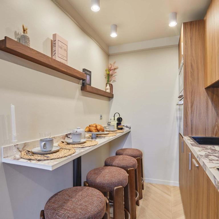 Suite with terrace & AC Paris Heart of the Marais - Apartment - 10