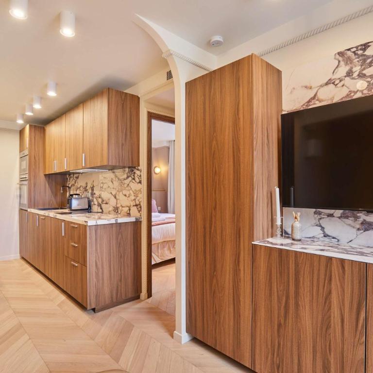Suite with terrace & AC Paris Heart of the Marais - Apartment - 8