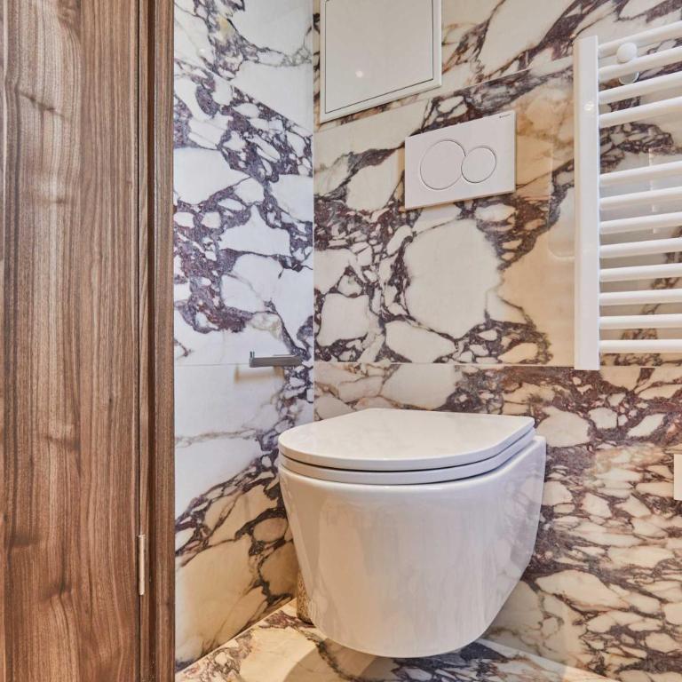 Suite with terrace & AC Paris Heart of the Marais - Apartment - 16