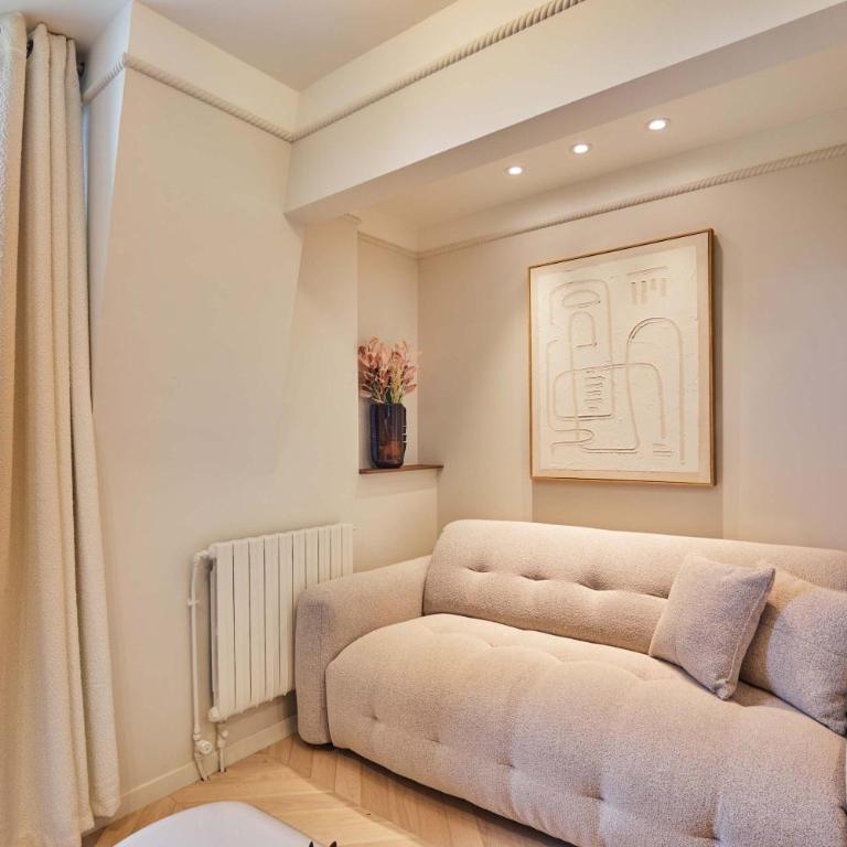 Suite with terrace & AC Paris Heart of the Marais - Apartment - 3