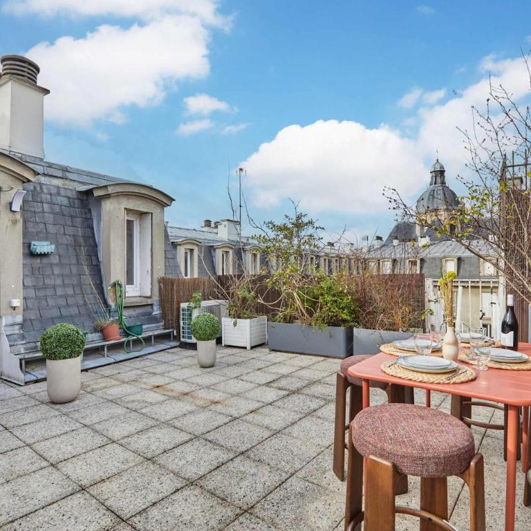 Suite with terrace & AC Paris Heart of the Marais - Apartment - 1