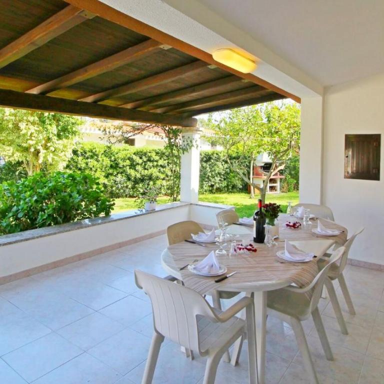 Villa Caterina a pochi passi dalla spiaggia con 3 Camere e Giardino Privato - Casa con 3 Camere da Letto - 1
