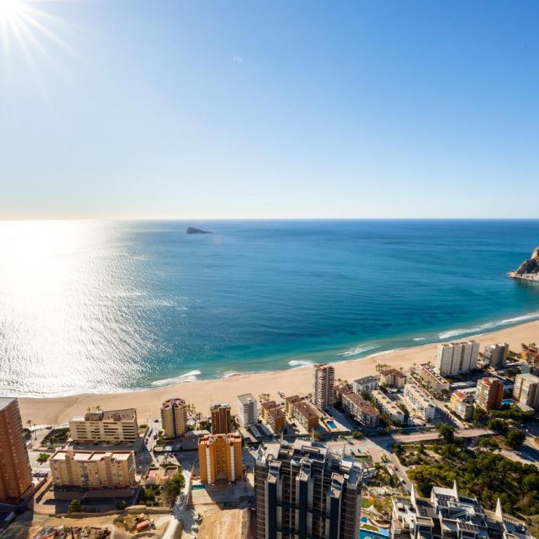 THE TOP Intempo by Holuxe - 45th floor - Two-Bedroom Deluxe Apartment - 3