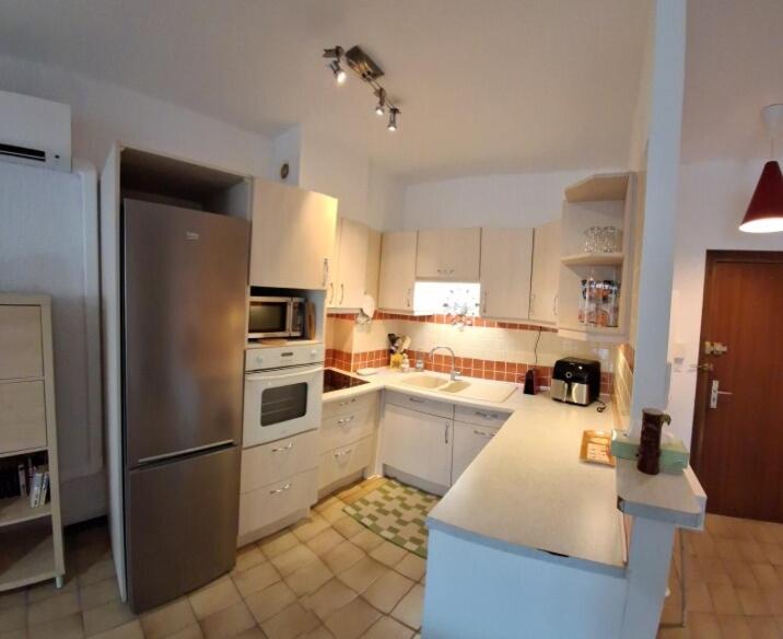 Grand T3, 2 pas de la Plage - Terrasse et Plancha - Two-Bedroom Apartment - 20