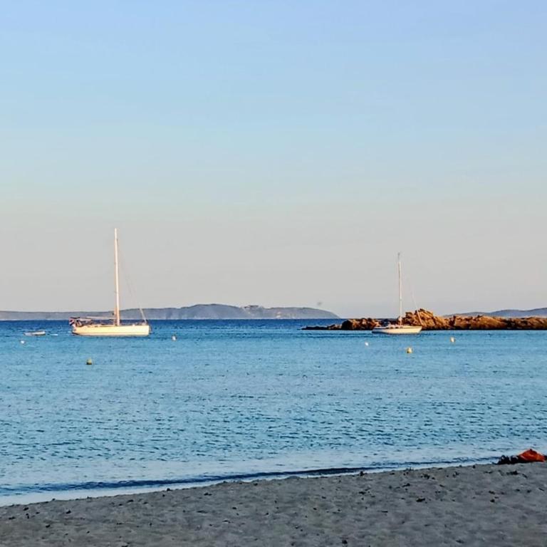 Grand T3, 2 pas de la Plage - Terrasse et Plancha - Two-Bedroom Apartment - 21