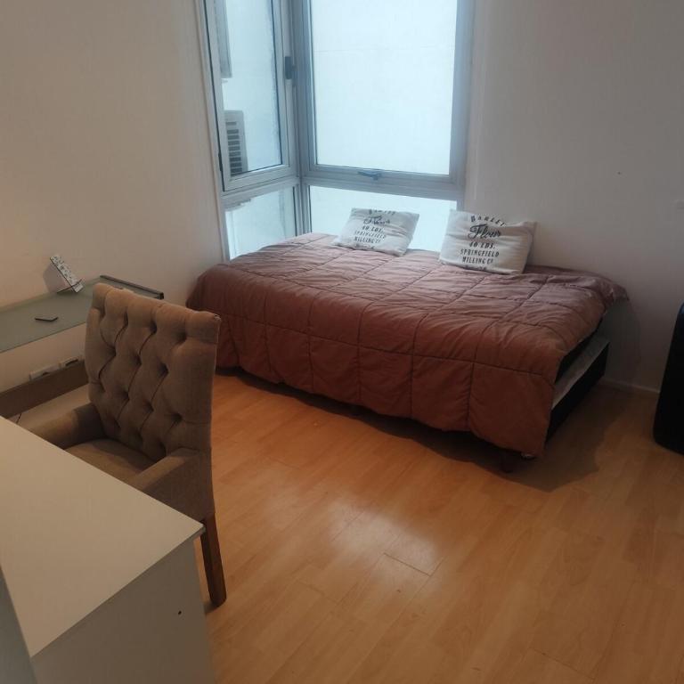 Living, 2 dormitorios con Cochera y Vista a los Bosques, BBQ y Laundry - Apartamento de 3 dormitorios - 7