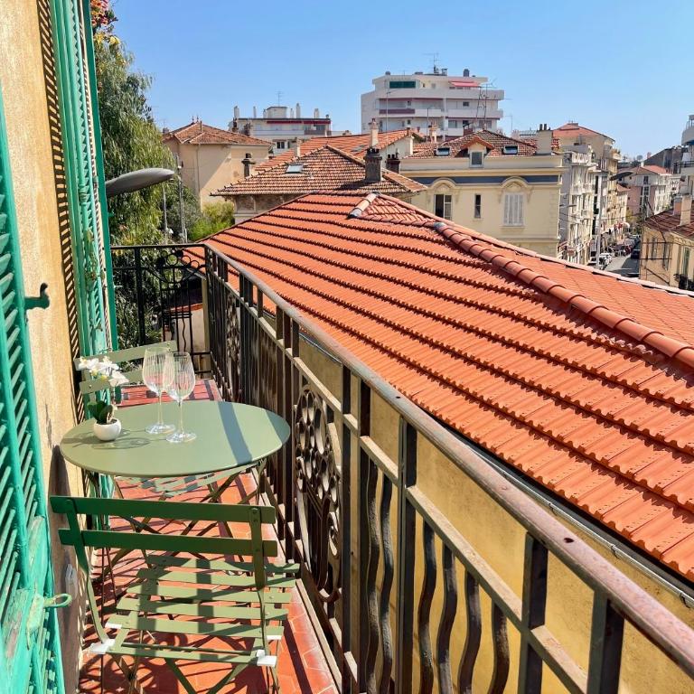 Apparemment cosy avec balcon plein centre de Cannes - Carla home - Appartement 1 Chambre avec Balcon et Vue sur la Ville - 15