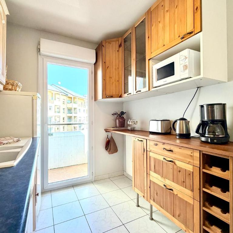 Comfortable T3 at the foot of the Castle of Chambéry! - Appartement - 9