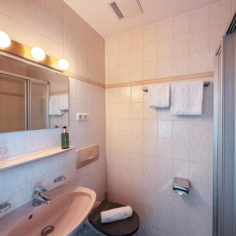 Villa Dora Petit Hôtel - Einzelzimmer mit Balkon - 3