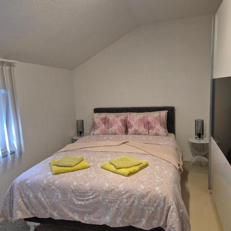 Apartman IN - Two-Bedroom Apartment - 56