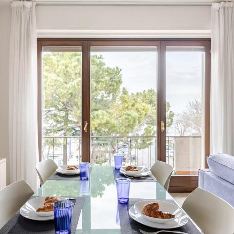 By The Lake Apartments - Appartamento con 2 Camere da Letto e Vista Lago - 18