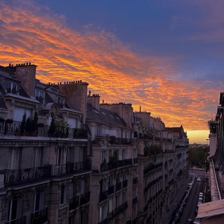 Stylish studio 3-4p with AC and balcony near Champs-Élysées - Apartamento familiar de 1 dormitorio - 16
