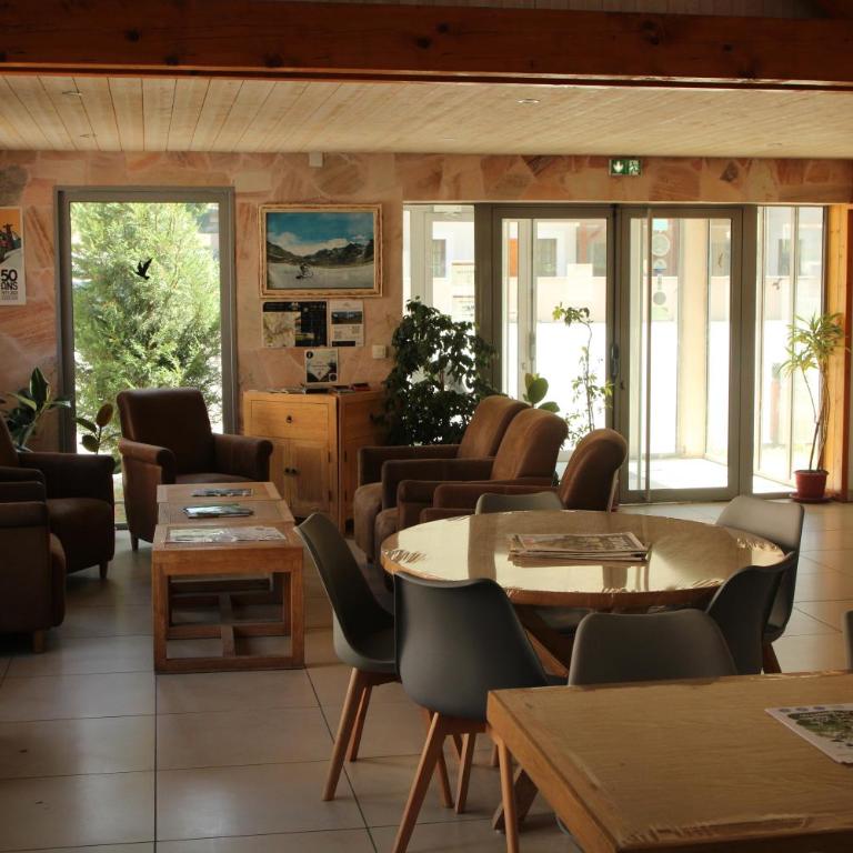 Appartement meublé T3 avec terrasse vue montagne - Appartement 2 Chambres - 34