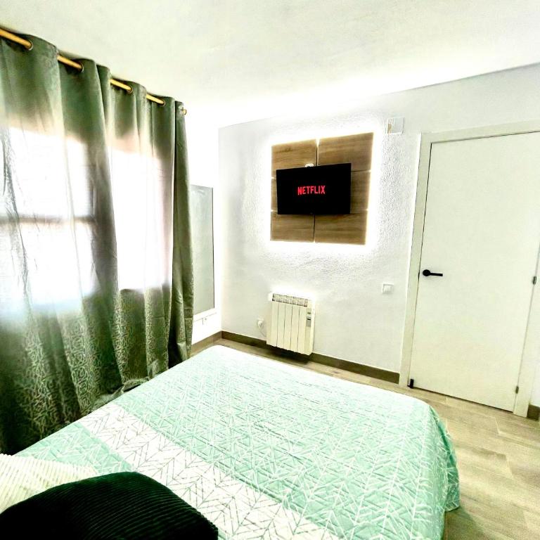 Ático en el centro de Salou con gran piscina comunitaria - Apartamento de 1 dormitorio - 9
