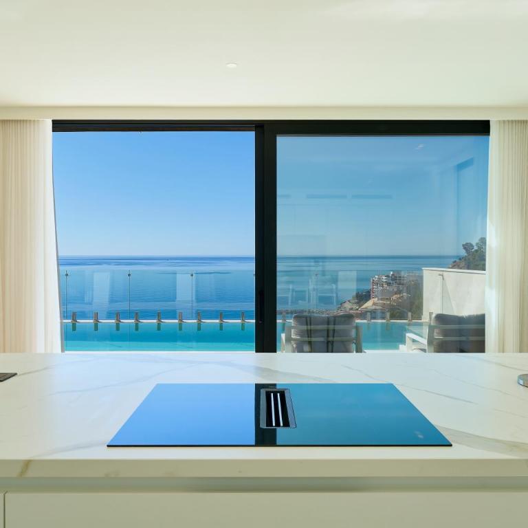 Villa Horizon - Luxury, Heated Pool and Jacuzzi - Villa Deluxe - 11