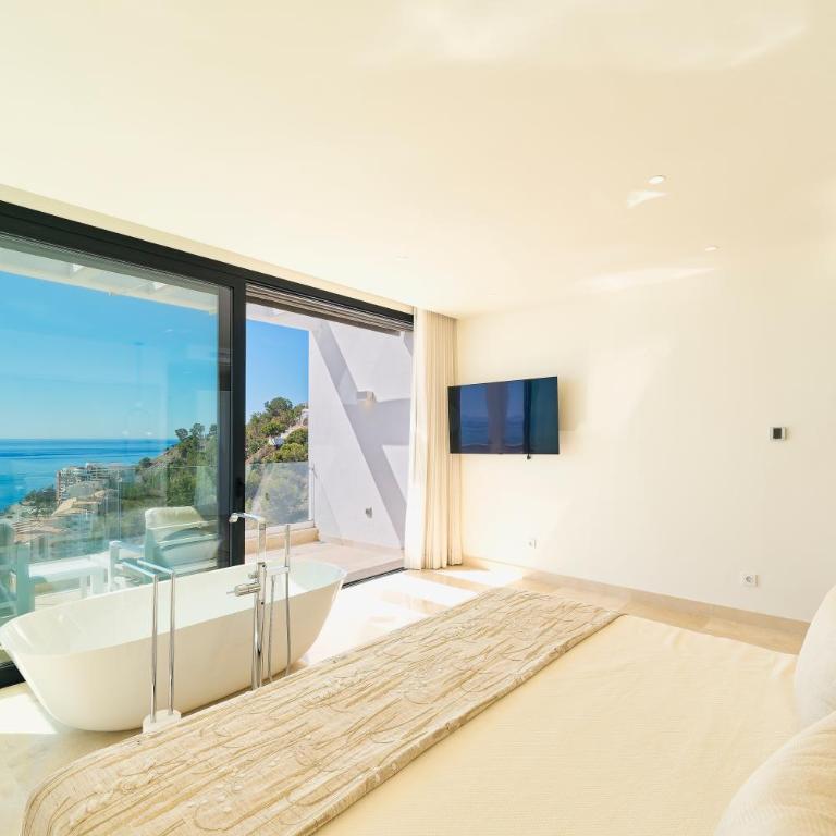 Villa Horizon - Luxury, Heated Pool and Jacuzzi - Villa Deluxe - 14
