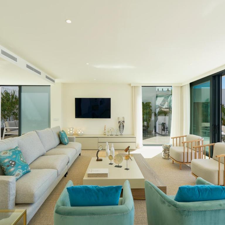Villa Horizon - Luxury, Heated Pool and Jacuzzi - Villa Deluxe - 2