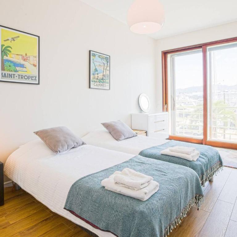 Fully AC, Port-view, 2 min beach and Palais - Apartment - 17