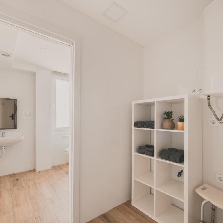 Apartamentos Santa Eugenia A - One-Bedroom Apartment - 15