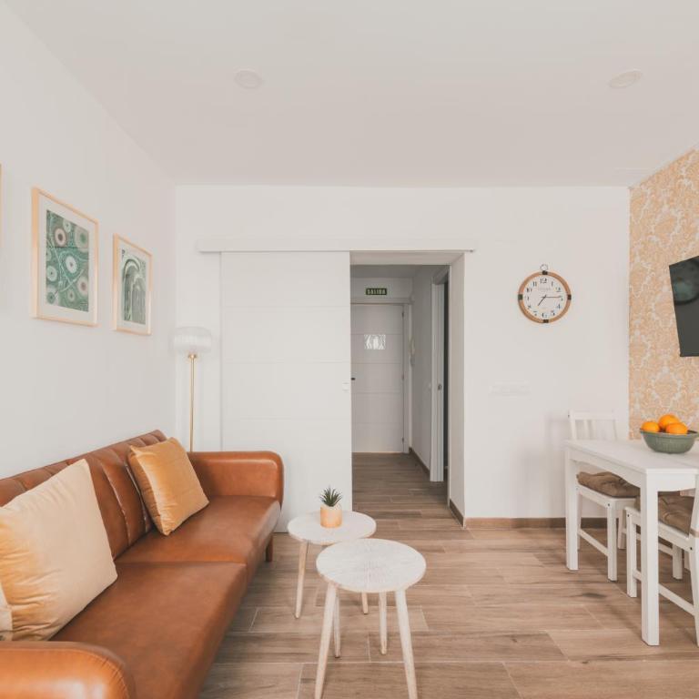 Apartamentos Santa Eugenia B - One-Bedroom Apartment - 9