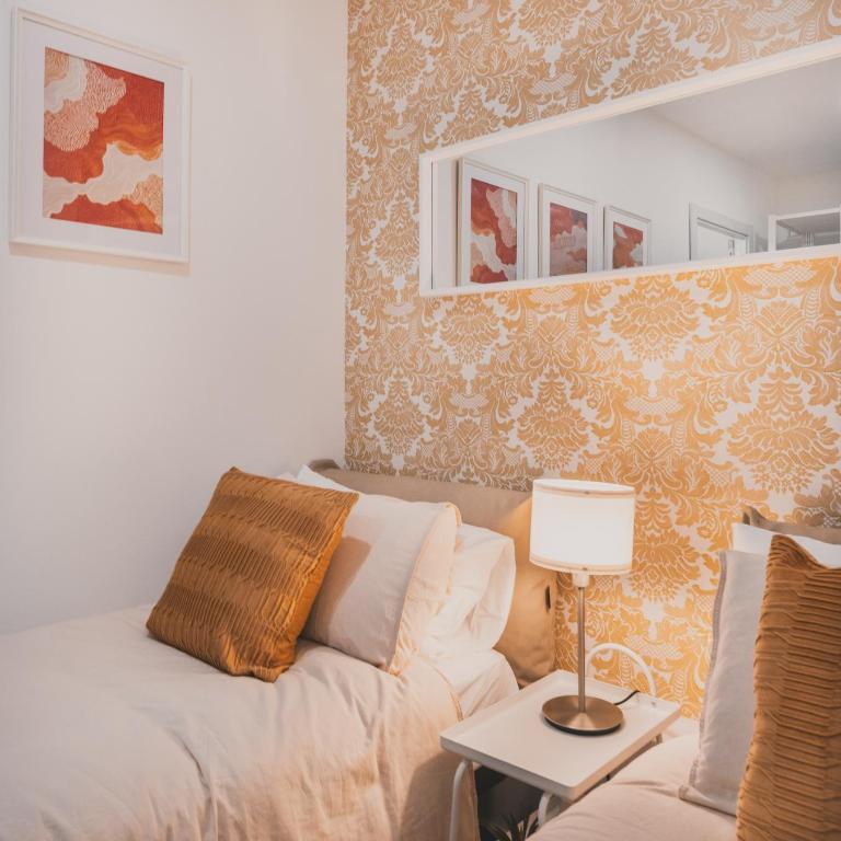 Apartamentos Santa Eugenia C - Three-Bedroom Apartment - 12