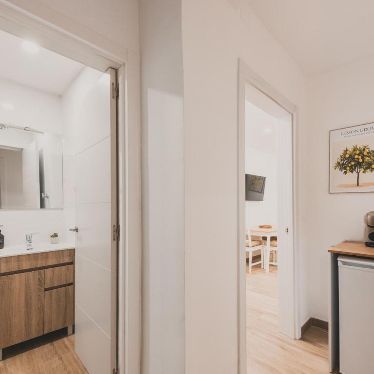 Apartamentos Santa Eugenia C - Three-Bedroom Apartment - 20
