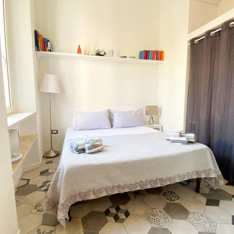 LaureLiving Holiday Home Margherita Centro - Appartamento con 1 Camera da Letto - 2
