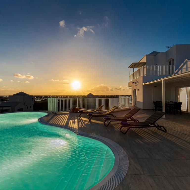 Ocean views and relax in Lanzarote - Three-Bedroom Villa - 5