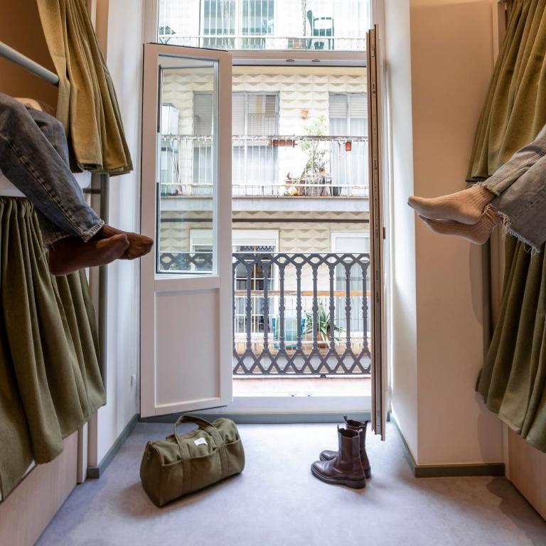The Central House Valencia Mercado Central - Bed in 10-Bed Mixed Dormitory Room - 3