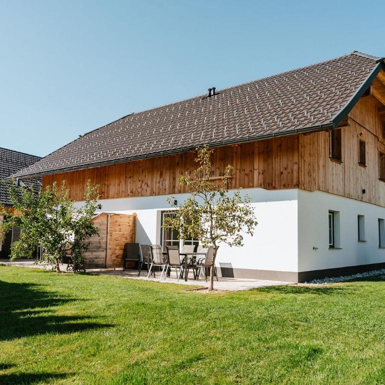 Feriendorf Edelweiss - Ferienhaus - Auf 2 Ebenen - 1