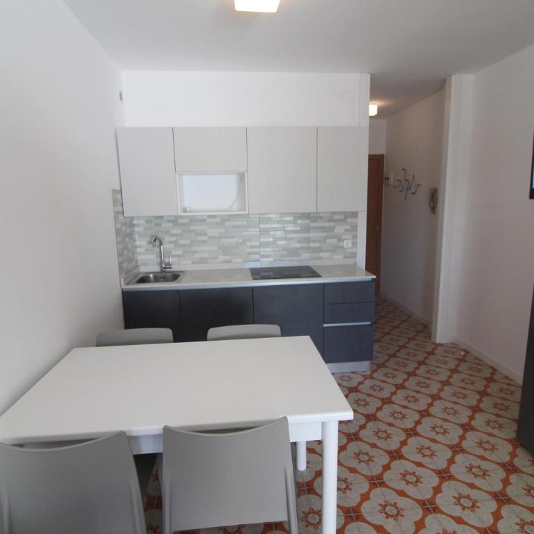Residence Isvico - Monolocale con Terrazza - 3