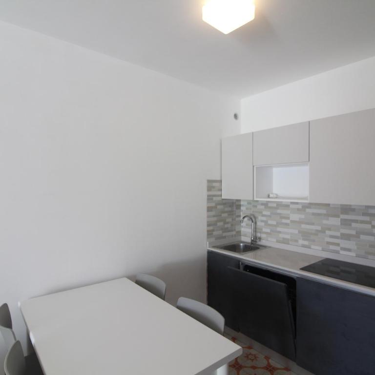 Residence Isvico - Monolocale con Terrazza - 4