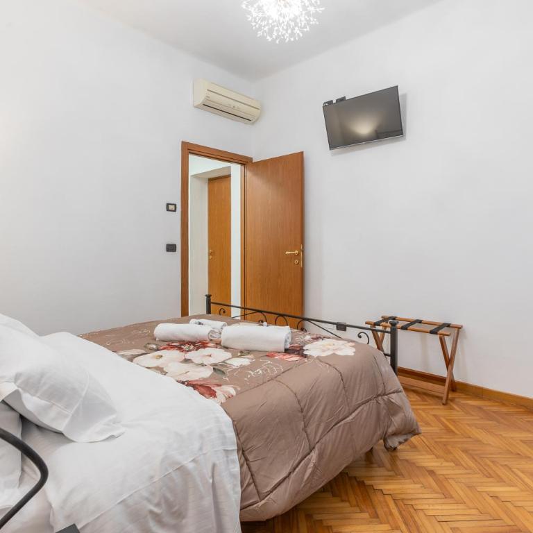 BASTIONI Apartment - Ampia Camera Matrimoniale - 8
