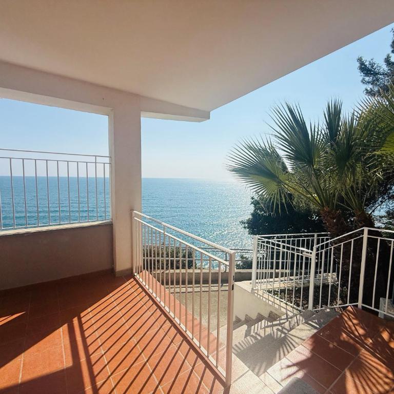 Elegante vista mare con posto auto privato - Casa Vacanze - 14