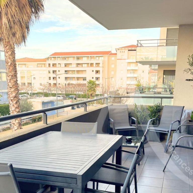 012 grand t3 avec clim, garage, piscine, wifi - Appartement 2 Chambres avec Terrasse et Vue sur la Mer - 2