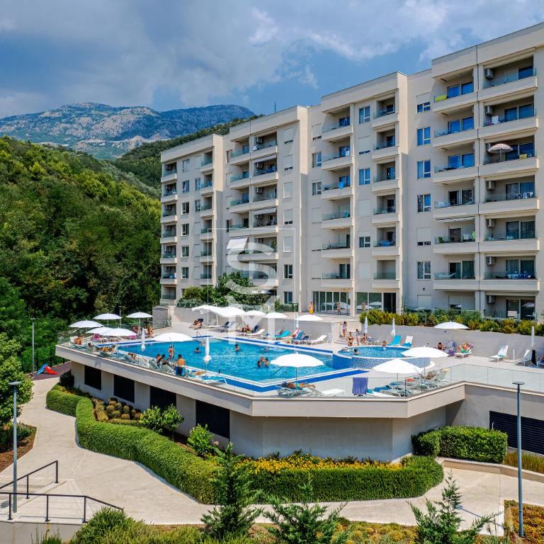 Status-M apartments154 - Two-Bedroom Apartment - 1