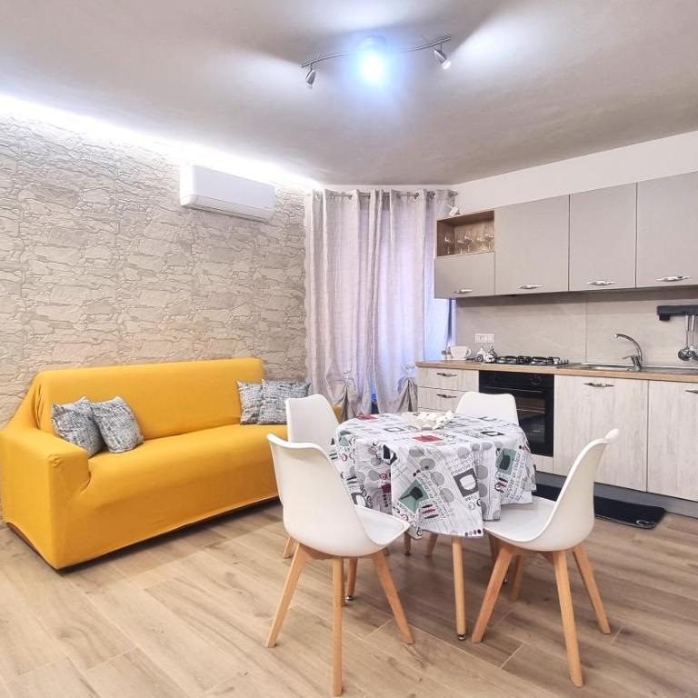 La Rosa House - One-Bedroom Superior Apartment - 1