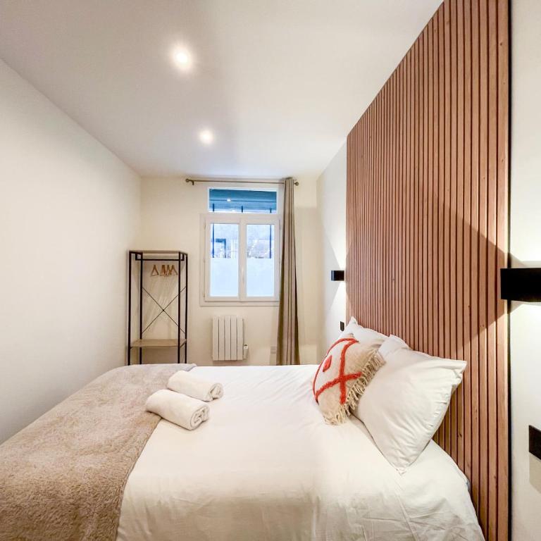 UrbanFlat 224 - Prestige Parisian Central 5 Bedroom Apartment - Apartment - 13