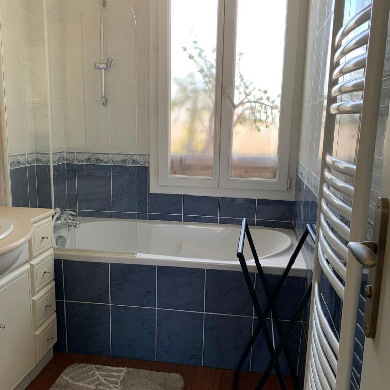 Superb view, quiet, close to city center and train station - Apartment mit 1 Schlafzimmer - 12