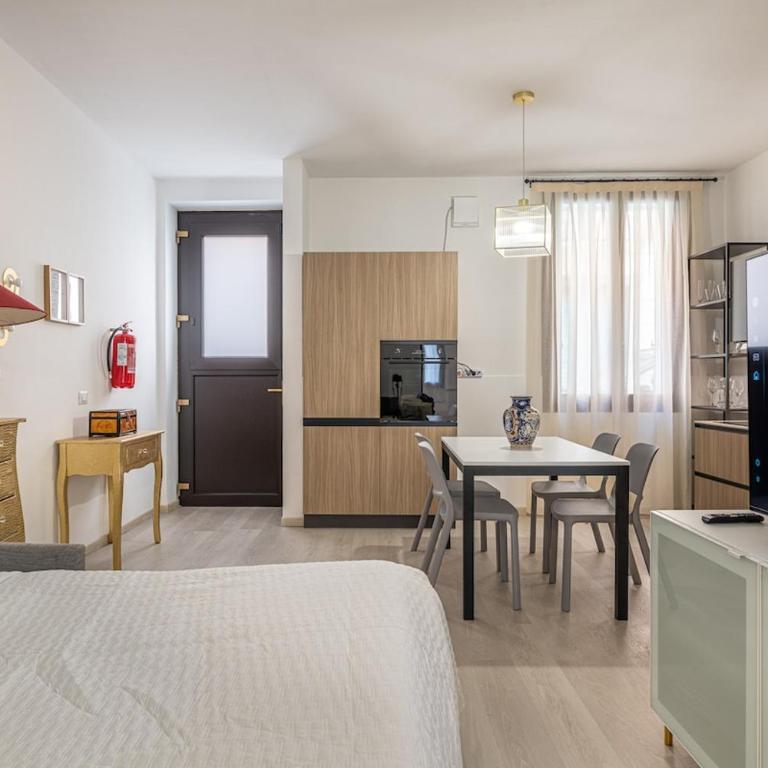 Domus Aurum - Raffinato e Confortevole Appartamento in Centro Storico fuori dalla ZTL - Appartamento con 1 Camera da Letto - 5