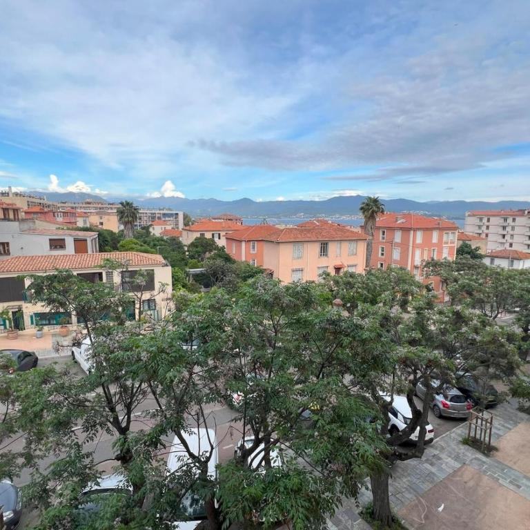 Aurélie - Charming 1Br Trottel Beach - by TGB - Apartment - 4