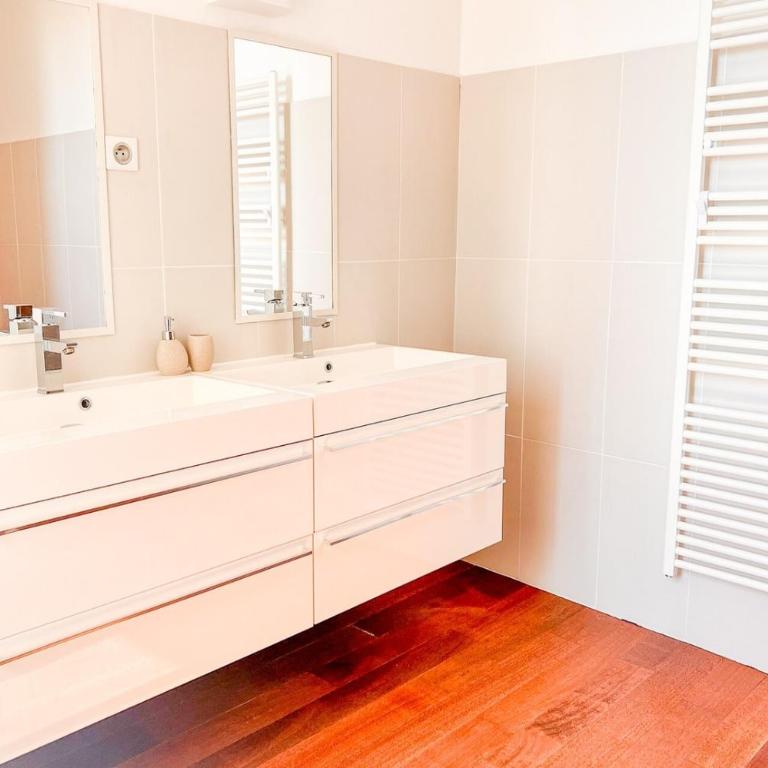 Alba - Central Glimpse of the sea Sea nearby - Appartement 3 Chambres - 23