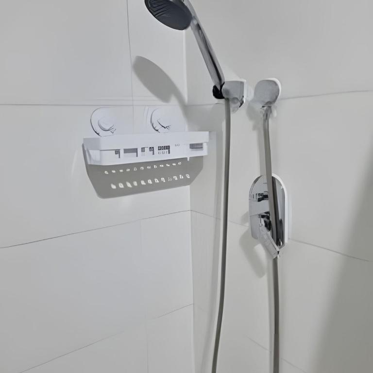 Depto. nuevo en condominio, estacionamiento y wifi - Apartamento de 1 dormitorio - 9
