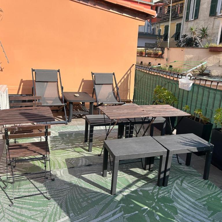 El Nin Apartment with Terrace & AC - Two-Bedroom Apartment - 30